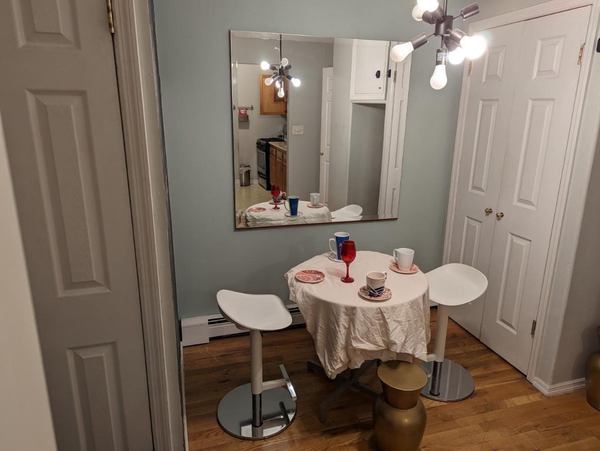 Central & Affordable Williamsburg Small Room New York Bagian luar foto