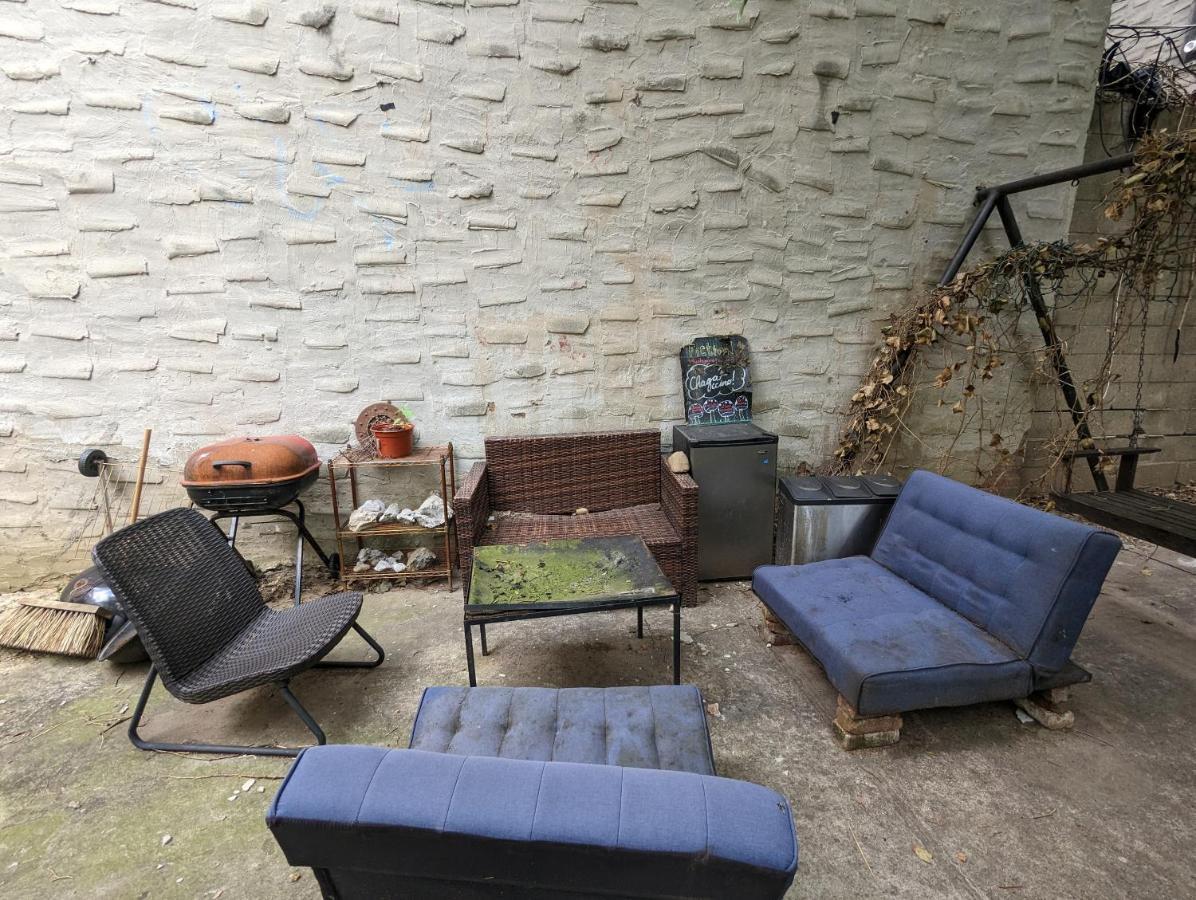 Central & Affordable Williamsburg Small Room New York Bagian luar foto
